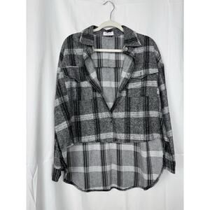 Butter Melon Womens Plaid High-Low Button Up Top Med Gray Black Flannel Shacket